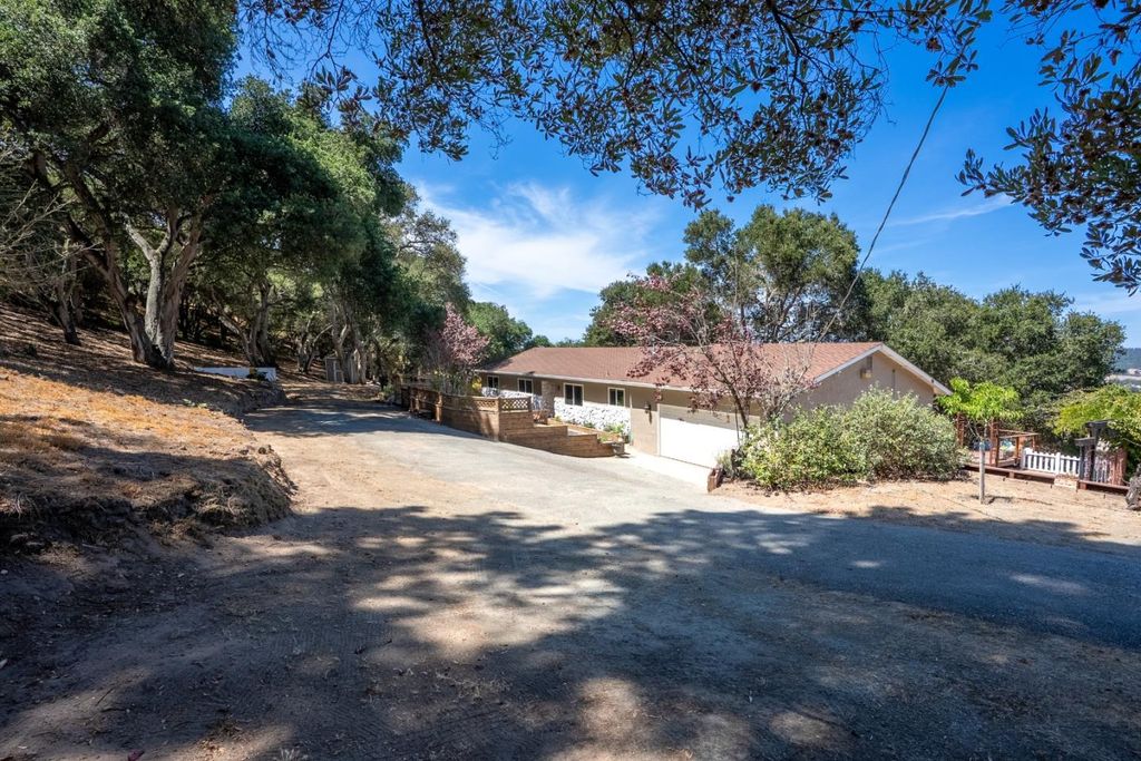 1175 Marilyn Lane, Aromas, CA 95004