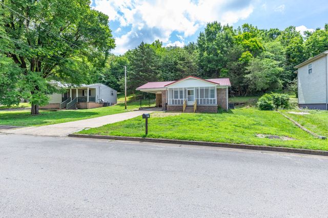 341 Valley View Dr, Pulaski, TN 38478