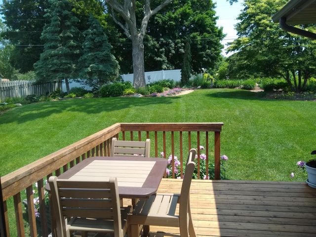 13725 Oakland Drive, Burnsville, MN 55337