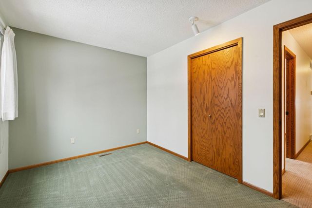 13725 Oakland Drive, Burnsville, MN 55337