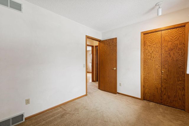 13725 Oakland Drive, Burnsville, MN 55337