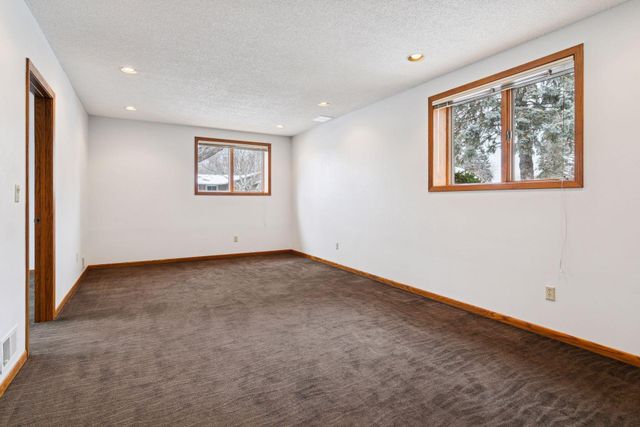 13725 Oakland Drive, Burnsville, MN 55337