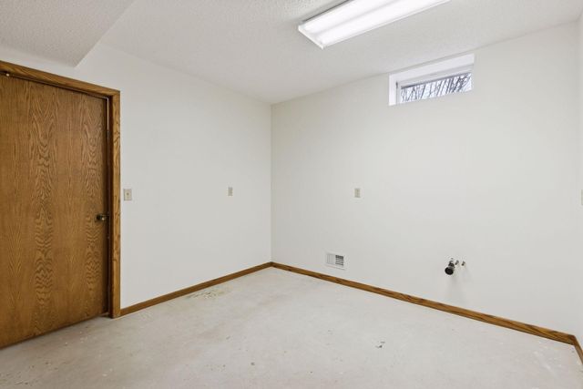 13725 Oakland Drive, Burnsville, MN 55337