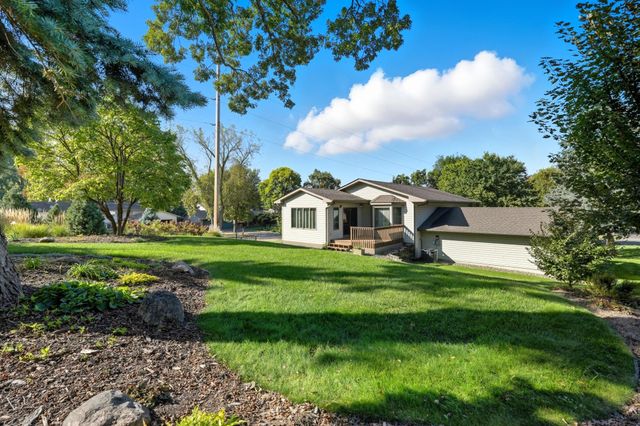 13725 Oakland Drive, Burnsville, MN 55337