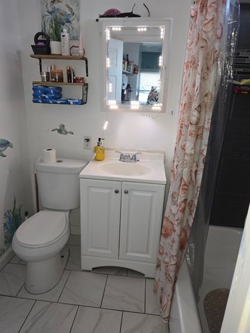 28-28A Ash Street, Nashua, NH 03060