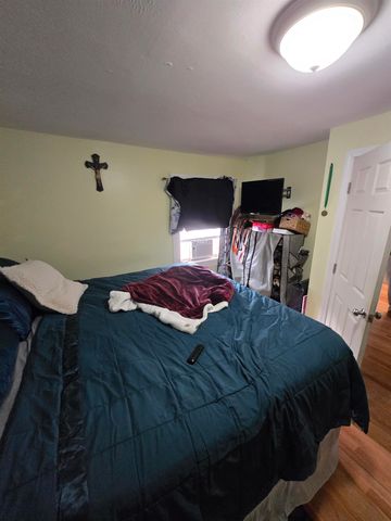 28-28A Ash Street, Nashua, NH 03060