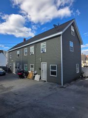 28-28A Ash Street, Nashua, NH 03060