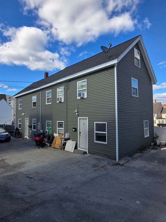 28-28A Ash Street, Nashua, NH 03060