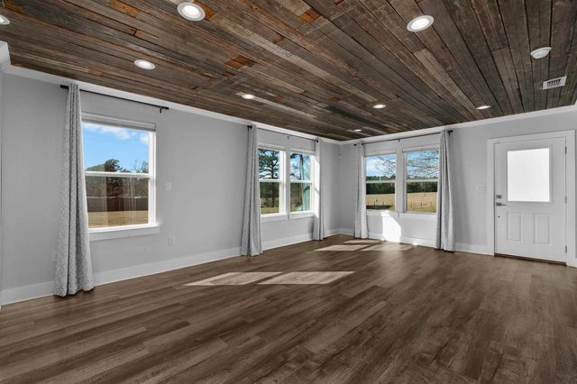 3104 Poplar, Marshall, TX 75672