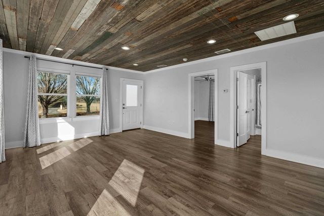 3104 Poplar, Marshall, TX 75672