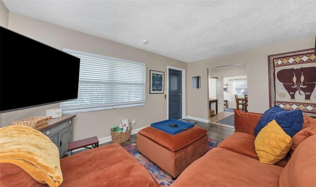 4502 W PEARL AVENUE, Tampa, FL 33611