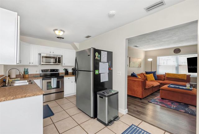 4502 W PEARL AVENUE, Tampa, FL 33611