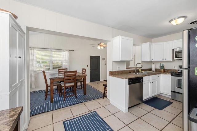 4502 W PEARL AVENUE, Tampa, FL 33611