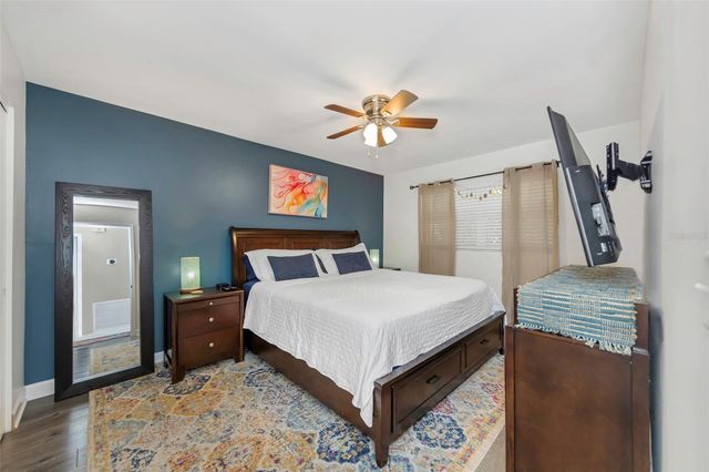 4502 W PEARL AVENUE, Tampa, FL 33611