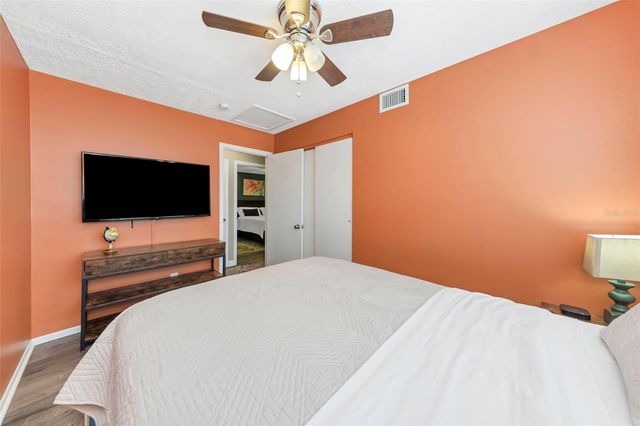 4502 W PEARL AVENUE, Tampa, FL 33611