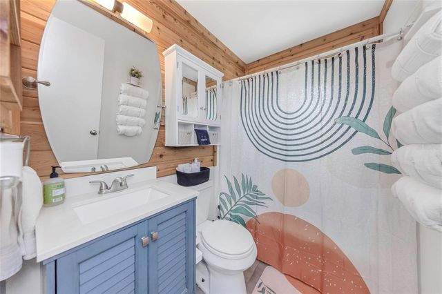 4502 W PEARL AVENUE, Tampa, FL 33611