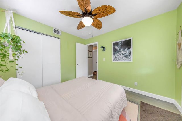 4502 W PEARL AVENUE, Tampa, FL 33611