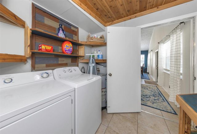 4502 W PEARL AVENUE, Tampa, FL 33611