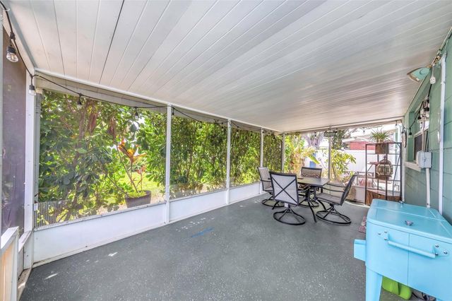 4502 W PEARL AVENUE, Tampa, FL 33611