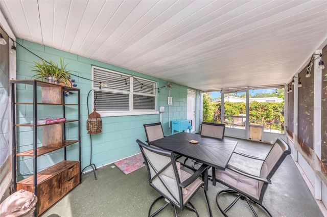 4502 W PEARL AVENUE, Tampa, FL 33611