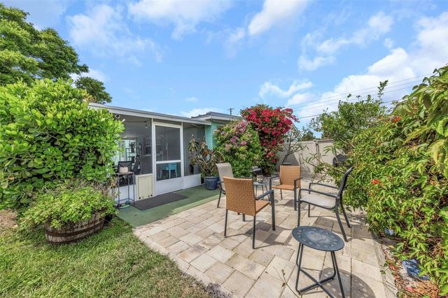 4502 W PEARL AVENUE, Tampa, FL 33611