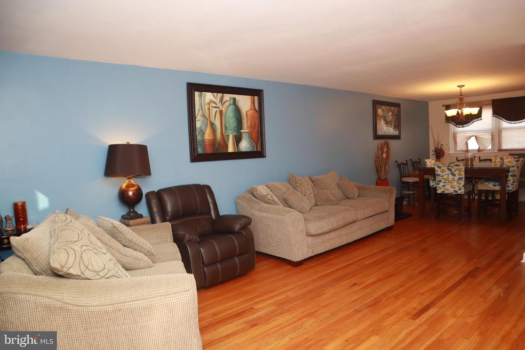 4628 PARKSIDE DR, Baltimore, MD 21206