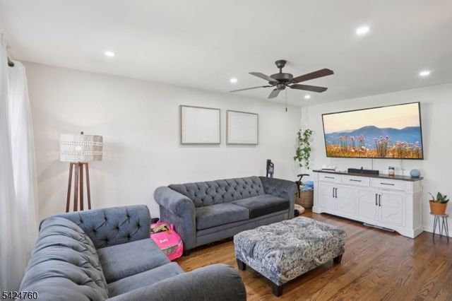 105 Grant Ave, South Bound Brook Boro, NJ 08880