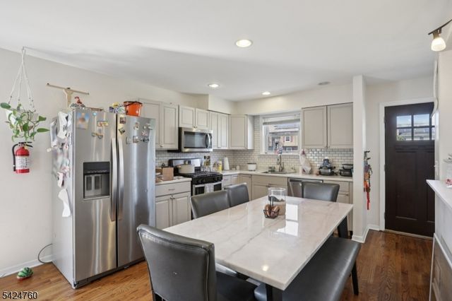 105 Grant Ave, South Bound Brook Boro, NJ 08880