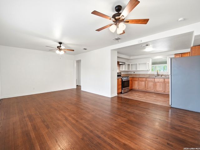 318 Blakeley, San Antonio, TX 78209