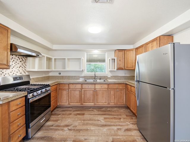 318 Blakeley, San Antonio, TX 78209