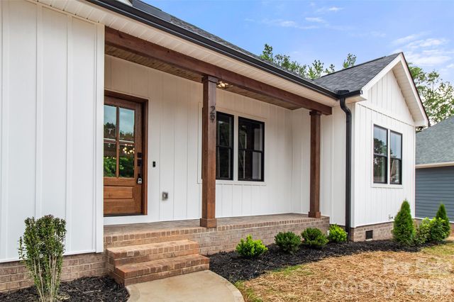 29 Hartman Place, Concord, NC 28027