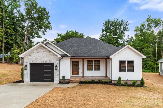 29 Hartman Place, Concord, NC 28027