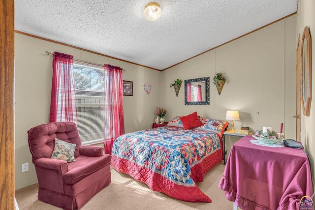 337 SE 46th ST, Topeka, KS 66609