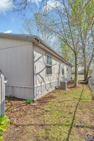 337 SE 46th ST, Topeka, KS 66609