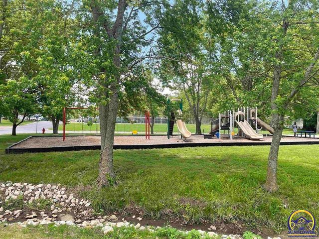 337 SE 46th ST, Topeka, KS 66609