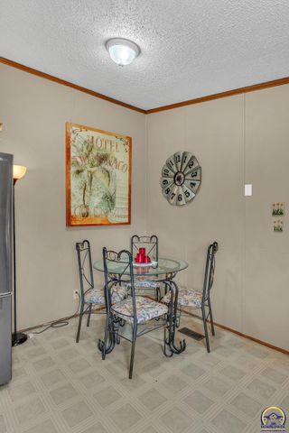 337 SE 46th ST, Topeka, KS 66609