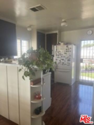 6213 S Fairfax Avenue, Los Angeles, CA 90056
