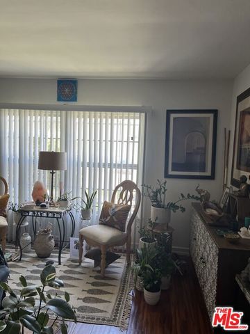 6213 S Fairfax Avenue, Los Angeles, CA 90056