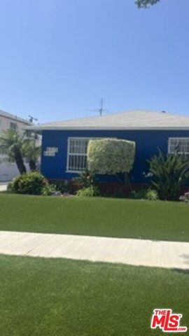 6213 S Fairfax Avenue, Los Angeles, CA 90056