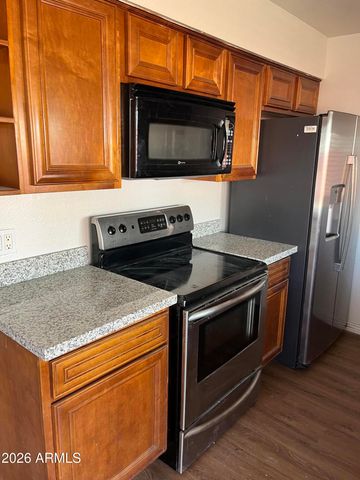 5656 W ALICE Avenue, Glendale, AZ 85302