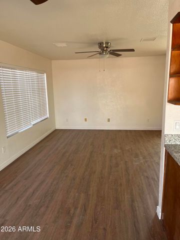 5656 W ALICE Avenue, Glendale, AZ 85302