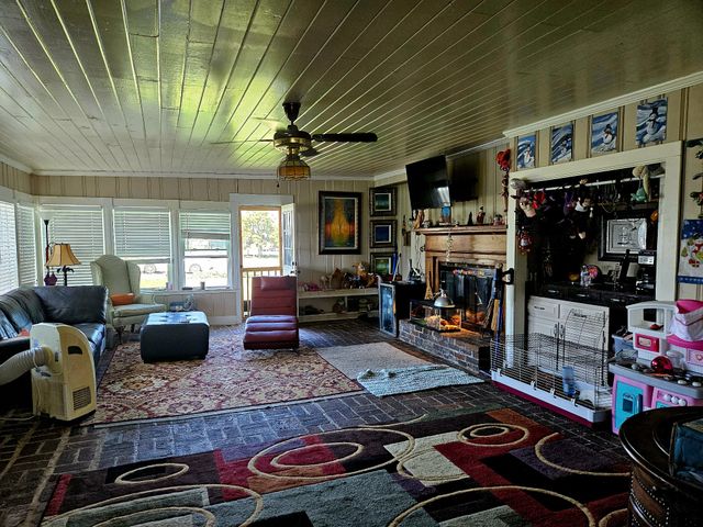 1208 Washington St, W, Fayetteville, TN 37334