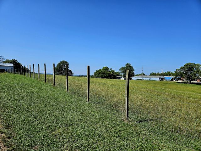 1208 Washington St, W, Fayetteville, TN 37334