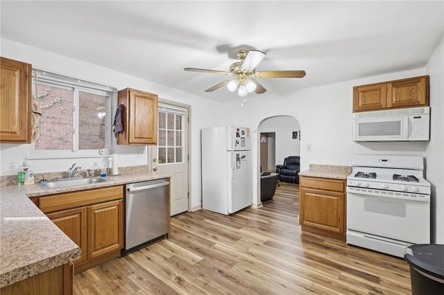 2327 Larkins Way, South Side, PA 15203