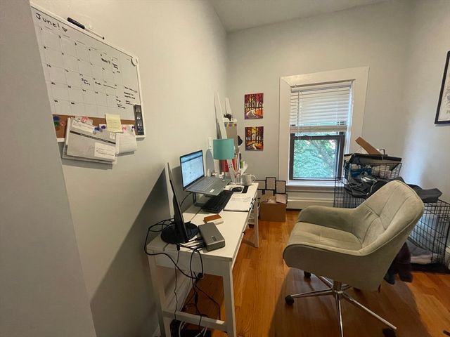 176 W. Sixth St. 3, Boston, MA 02127