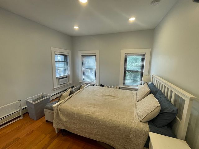 176 W. Sixth St. 3, Boston, MA 02127