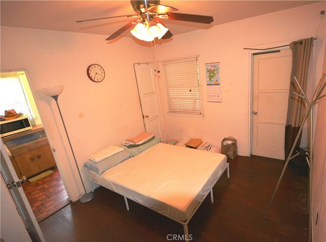 6421 Radford, Los Angeles, CA 91606