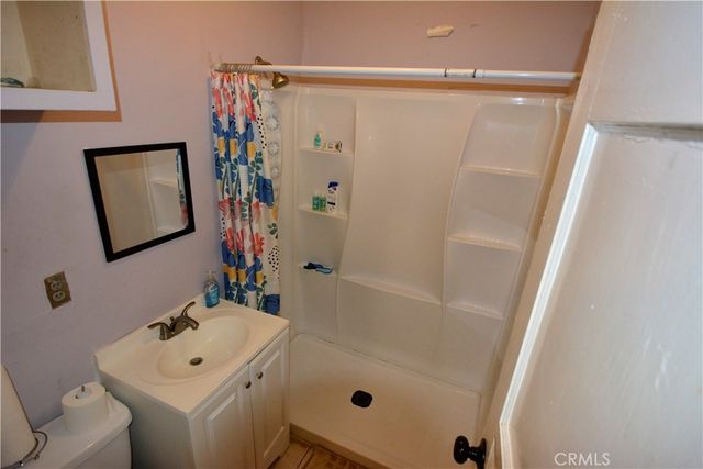 6421 Radford, Los Angeles, CA 91606