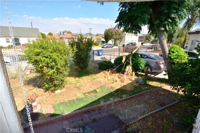 6421 Radford, Los Angeles, CA 91606