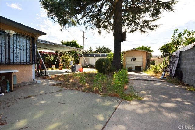 6421 Radford, Los Angeles, CA 91606